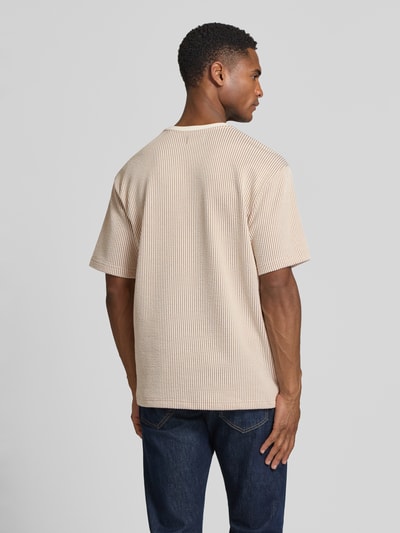 MCNEAL T-Shirt mit Strukturmuster und Rundhalsausschnitt Mud 5