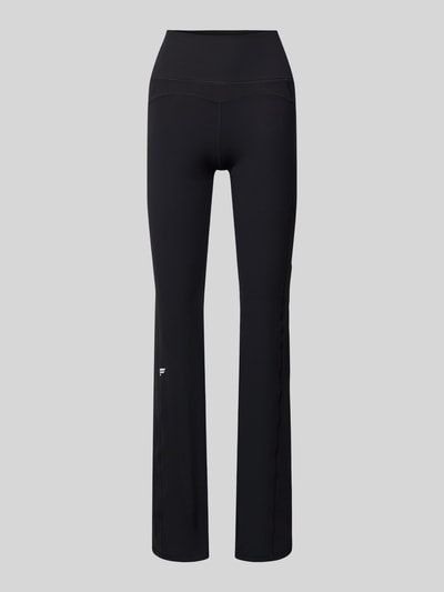 Produktfoto, schwarze Flared Fit Leggins mit Logo-Print Modell 'OASIS' von Fabletics, elastischer Material-Mix, elastischer Bund, glatte Struktur