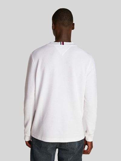 Tommy Hilfiger Regular Fit Langarmshirt mit dezentem Logo-Detail Weiss 4