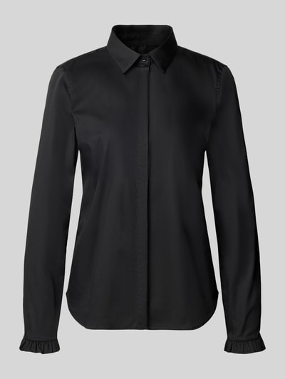 Produktfoto, schwarze Hemdbluse aus Baumwoll-Mix Modell 'Mattie' von MOS MOSH, Slim Fit, abgerundeter Saum, Rüschen an den Ärmelabschlüssen