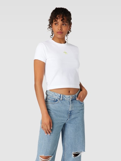 Calvin Klein Jeans Cropped T-Shirt mit Label-Print Modell 'MONOLOGO BABY TEE' Weiss 4