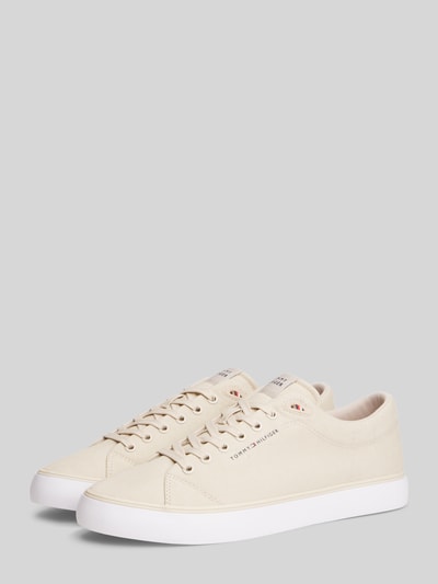 Tommy Hilfiger Sneaker aus reiner Baumwolle mit Logo-Stitching Beige 2