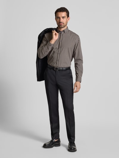 Christian Berg Men Regular Fit Freizeithemd mit Button-Down-Kragen Cognac 1