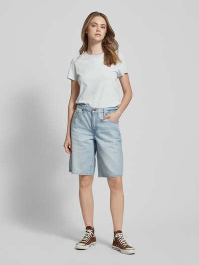 Levi's® T-shirt w paski Jasnoniebieski 1