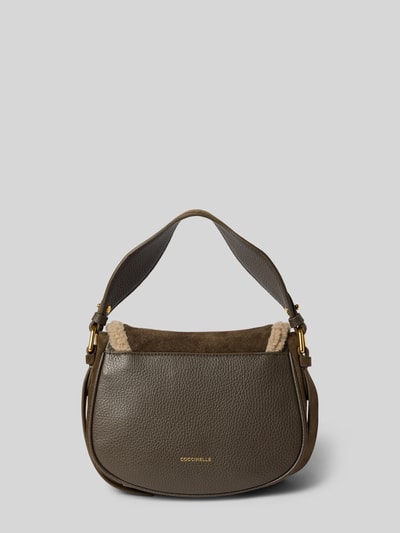 Produktfoto, Handtasche aus echtem Leder Modell 'Mavery' von Coccinelle mit geteiltem Hauptfach, abnehmbarem Schulterriemen, strukturierte braune Oberfläche