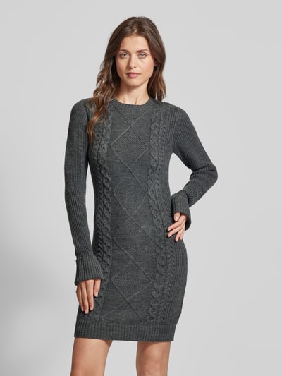 Guess Knielanges Strickkleid mit Zopfmuster Modell 'SERENA' Anthrazit Melange 4