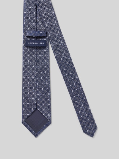 Produktfoto, Krawatte aus reiner Seide von Prince Bowtie, klassisches Strukturmuster in Blau, Teilungsnähte, 7 cm Breite, elegante Optik
