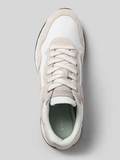 Produktfoto, Sneaker mit Logo-Detail Modell 'City' von HOFF, biały i beżowy skórzany miks, zaokrąglony kształt, sznurowanie, profilowana podeszwa, wysokość obcasa w rozmiarze 40: 3 cm, wysokość cholewki w rozmiarze 40: 8 cm, szerokość w rozmiarze 40: 7 cm