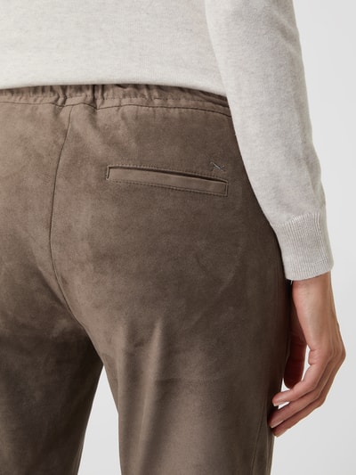 Brax Schlupfhose in Leder-Optik Modell 'Morris' Taupe 3