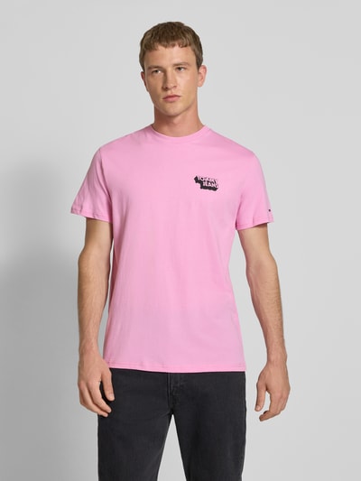 Tommy Jeans T-shirt o kroju Slim Fit z czystej bawełny Mocnoróżowy 4