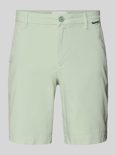 Produktfoto, Regular Fit Chinoshorts aus Baumwoll-Mix Modell 'CHINO' von Armedangels in Uni-Optik, hellgrün, sichtbare Label-Applikation, vorne