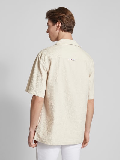 Tommy Jeans Relaxed Fit Freizeithemd mit 1/2-Arm Beige 5