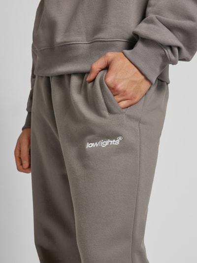 Low Lights Studios Straight Leg Sweatpants mit Label-Stitching Stein 3