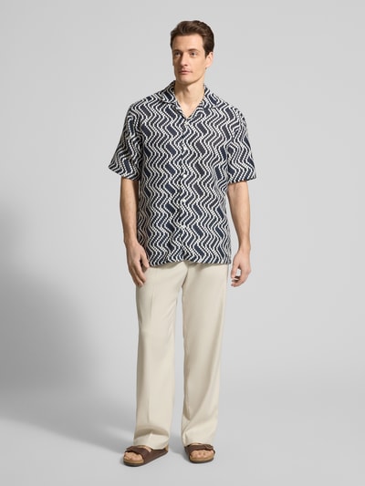 MCNEAL Regular Fit Freizeithemd im Allover-Look Dunkelblau 1