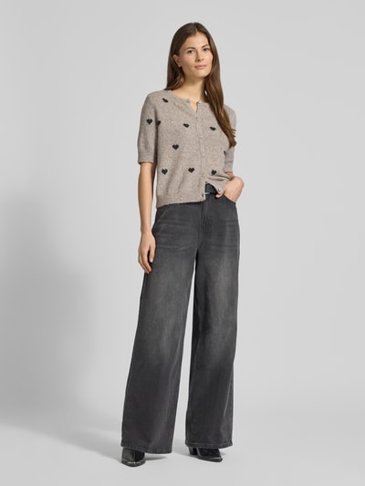 VERO MODA Slim Fit Strickjacke mit Intarsien Modell 'DOFFY INTARSIA' Taupe 1