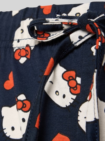 Produktfoto, Regular Fit Pyjama-Shorts mit Allover-Motiv-Print von Jake*s Casual aus Reiner Baumwolle, elastischer Bund mit Tunnelzug, marineblau mit roten und weißen Akzenten
