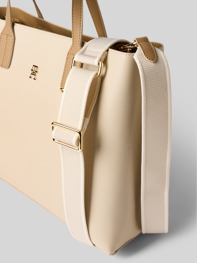 Tommy Hilfiger Torba na długim pasku z aplikacją z logo Écru 3