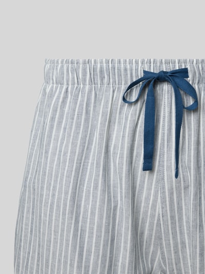 Produktfoto, Relaxed Fit Pyjama-Shorts mit Leinen-Anteil von Schiesser für Herren im Baumwoll-Mix mit Tunnelzug und Elastischer Bund, gestreifte Optik.