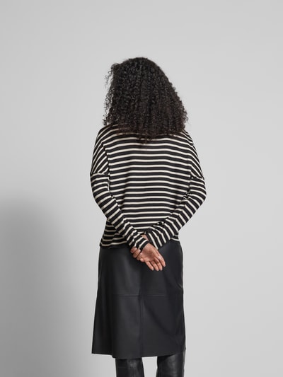 Juvia Oversized Longsleeve mit Streifenmuster Black 5