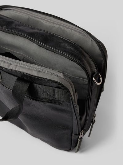 Produktfoto, Business Bag mit Strukturmuster Modell 'TRACES' von camel active, schwarzes Kunstleder, mehrere Reißverschlussfächer, graues Innenfutter