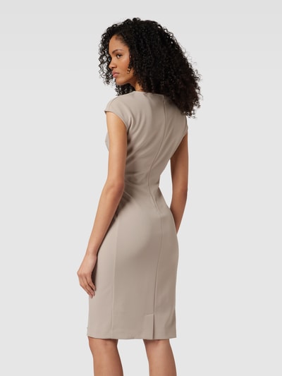 Calvin Klein Womenswear Knielanges Kleid mit V-Ausschnitt Modell 'SCUBA CREPE' Sand 5