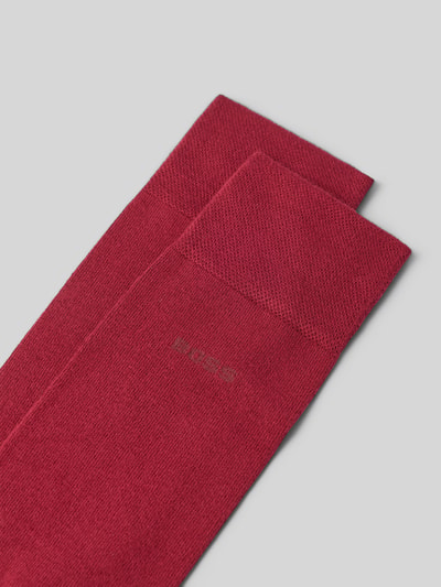 Produktfoto, Socken aus Viskose-Mix im 2er-Pack von BOSS, unifarbenes Rot, Label-Schriftzug, elastischer gerippter Bund, weiche Textur