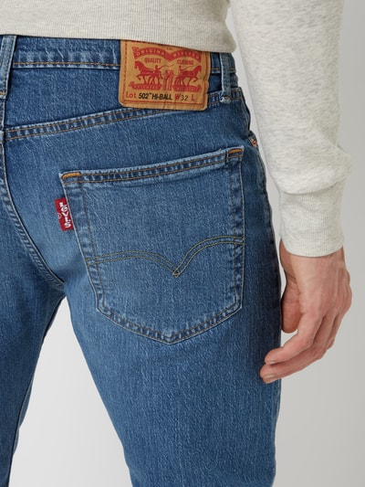 Levi's® Jeansy o kroju tapered fit z dodatkiem streczu model ‘502’ Jeansowy niebieski 3