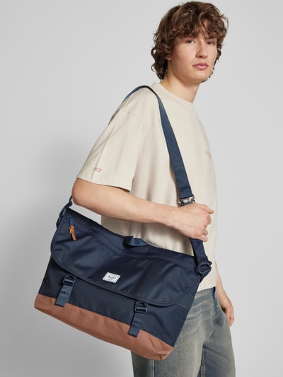 Herschel Tas met labelpatch, model 'Cove Messenger' Marineblauw - 1