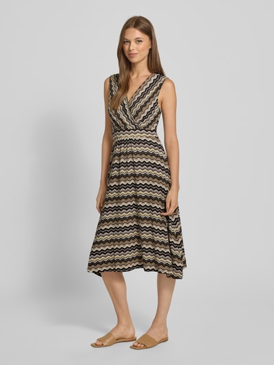 Zero Knielanges Kleid mit V-Ausschnitt Black 1