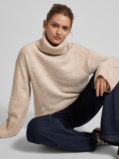 Gina Tricot Strickpullover mit Rollkragen Sand Melange 3