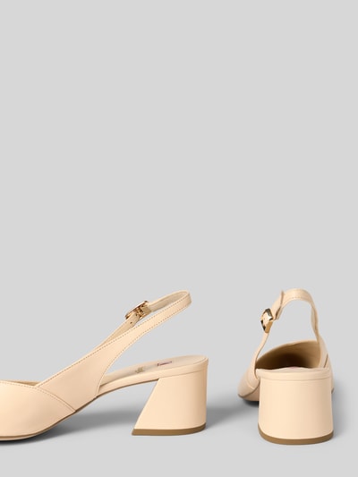 Produktfoto, Pumps aus Leder mit Riemen und Blockabsatz von Högl, beżowa skóra, spiczasty przód, pasek z klamrą, blokowy obcas 5 cm, wysokość cholewki 1 cm