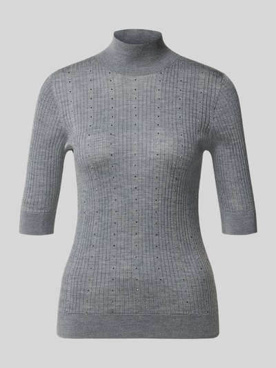 Produktfoto, Slim Fit Longsleeve aus reiner Lanawolle Modell 'Maglia Costine' von Liu Jo White, grau, feine Rippenstruktur, Stehkragen, halblanger Arm, semitransparentes Design, kleine Glitzersteine, elegantes Strickmuster.