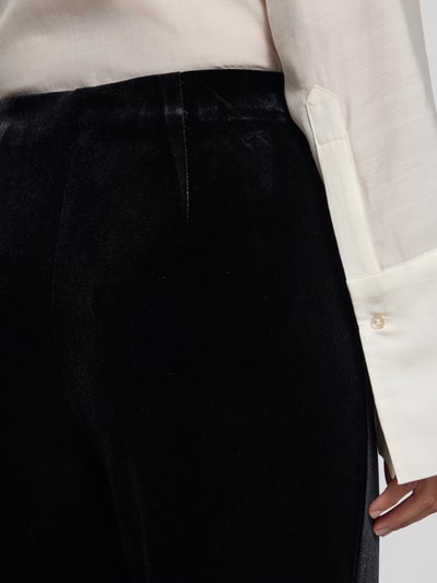 Vero Moda Spodnie aksamitne o kroju relaxed fit z elastycznym pasem model ‘SHANNA’ Czarny 3