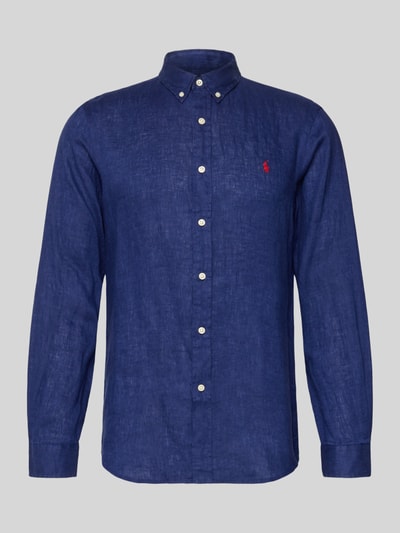 Produktfoto, Slim Fit Freizeithemd aus reinem Leinen von Polo Ralph Lauren in Optik: Unifarben, Button-Down-Kragen, durchgehende Knopfleiste, Logo-Stitching, Langarm, Sportmanschette, Rumpfabschluss abgerundet, Struktur mit sichtbarer Leinen-Textur, Farbe Dunkelblau.