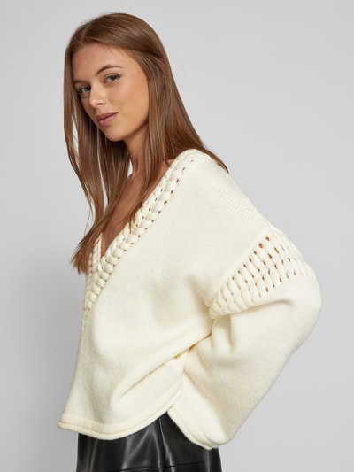 Copenhagen Muse Oversized gebreide pullover met V-hals, model 'YARI' Offwhite - 3