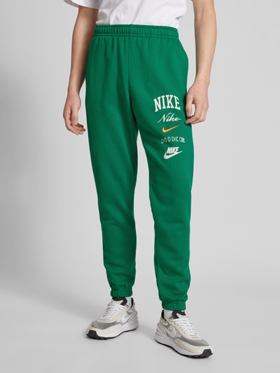 Nike Sweatpants mit Label-Print Gruen 4