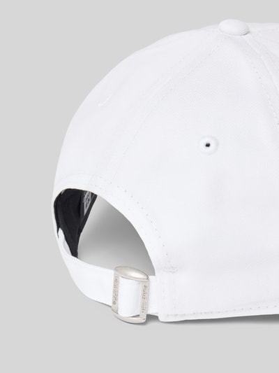 Produktfoto, Basecap aus Baumwolle mit Stitching von New Era in Weiß, Größenverstellbar, verstärkter Schirm, reine Baumwolle, glatte Textur