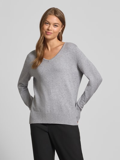 Christian Berg Woman Regular Fit Longsleeve aus Viskose-Mix in Strick-Optik Mittelgrau Melange 4