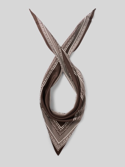 Produktfoto, Schal mit eingefassten Abschlüssen Modell 'VIHANA' von b.young, braun mit feinen Mustern, dreieckige Form, glatte Textur, Maße 70 x 147 cm