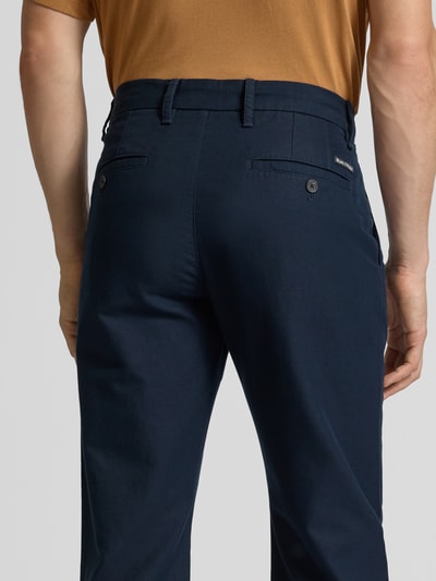 Marc O'Polo Chinosy o kroju tapered fit z mieszanki bawełny i lnu model ‘OSBY JOGGER’ Granatowy 3