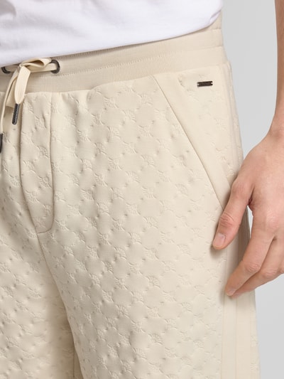 JOOP! Collection Regular Fit Sweatshorts mit Strukurmuster Modell 'Barlas' Beige 3