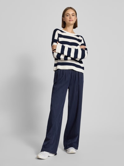 Review Strickpullover mit Rundhalsausschnitt Marine 1