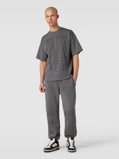 REVIEW Oversized T-Shirt mit Strasssteinbesatz Dunkelgrau 1