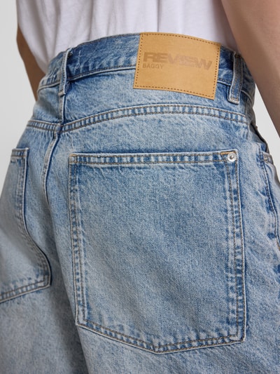 REVIEW Jeansshorts im Used-Look mit Eingrifftaschen Hellblau 3