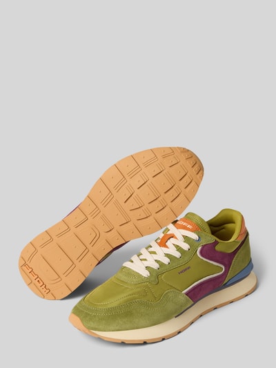 Produktfoto, Sneaker aus Leder-Mix Modell 'City' von HOFF, Heren sneakers, afgeronde pasvorm, vetersluiting, logodetail, licht geprofileerde zool, hakhoogte maat 44: 2 cm, schachthoogte maat 44: 9 cm, schachtbreedte maat 44: 8 cm, groen, paars, oranje, beige, contrasterende kleuren, zachte texturen