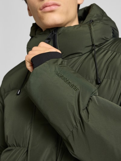 Superdry Płaszcz pikowany z kapturem i dwustronnym zamkiem błyskawicznym Oliwkowy 3