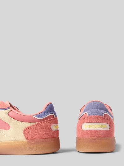 Produktfoto, Sneaker aus Leder-Mix Modell 'Park' von HOFF in Rosa, Beige und Lila, glatte Sohle, Schnürverschluss, Damen Sneaker, abgerundete Passform, Absatzhöhe 3 cm, Schafthöhe 7 cm, Schaftweite 6 cm