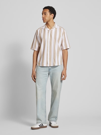 Only & Sons Koszula casualowa o kroju relaxed fit z kołnierzykiem typu resort model ‘TES’ Beżowy 1