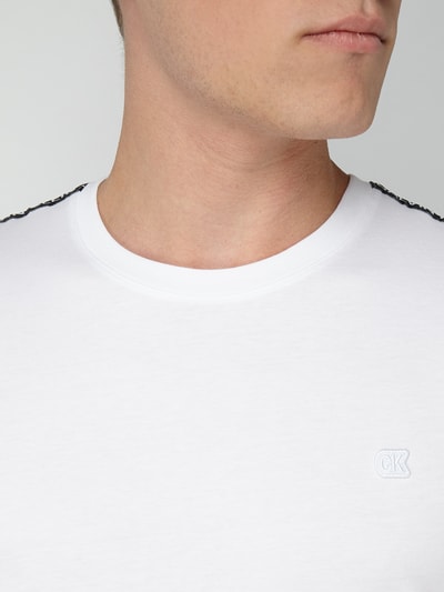 Calvin Klein Jeans T-Shirt mit Logo-Aufnäher Weiss 3