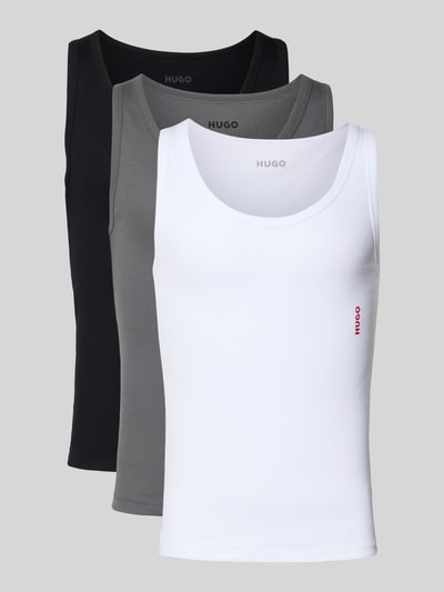 Produktfoto, Shaped Fit Unterhemd aus reiner Baumwolle im 3er Pack Modell 'TANK TOP TRIPL.' von HUGO, unifarben, breite Träger, Feinripp-Struktur.